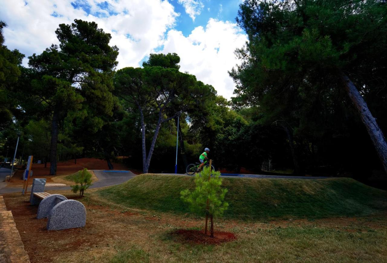 Stay In The Very Heart Of Porec - 50M To The Beach ภายนอก รูปภาพ